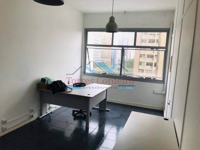 Sala para Venda em São Paulo - 2