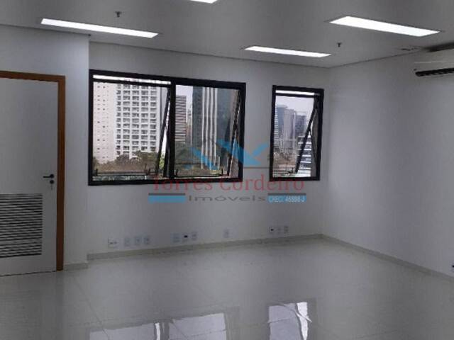 Conjunto Comercial para Venda em São Paulo - 1